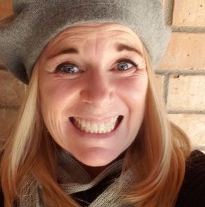 Meet your Posher, Becca